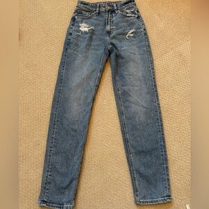 Women’s American Eagle Mom Straight Jean